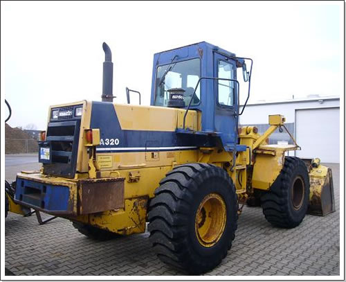 Radlader Komatsu WA 320